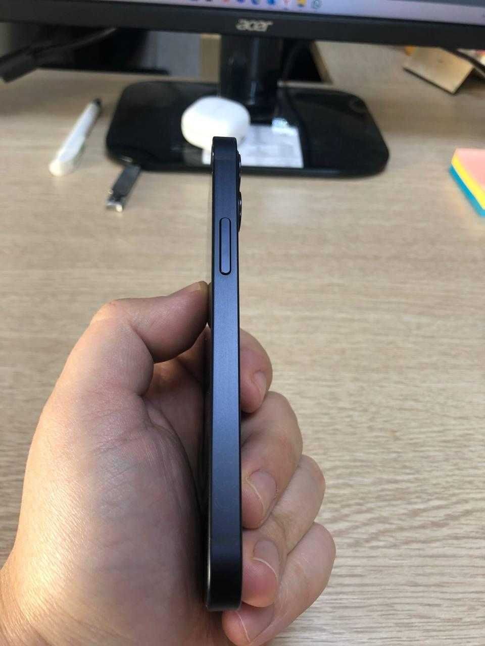 Продам IPhone 12 mini