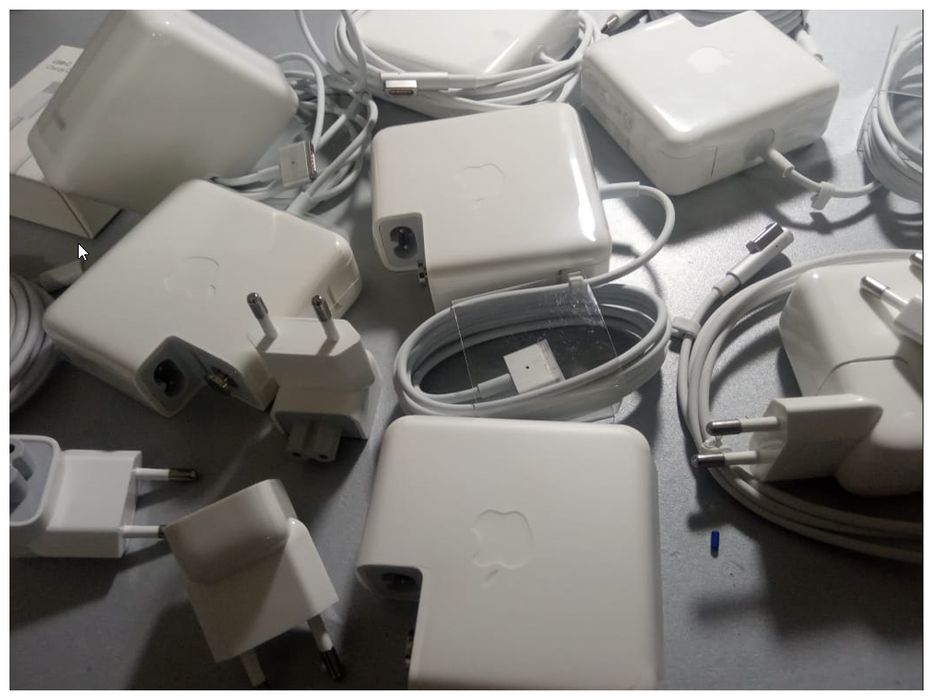 на макбук -> блок питания