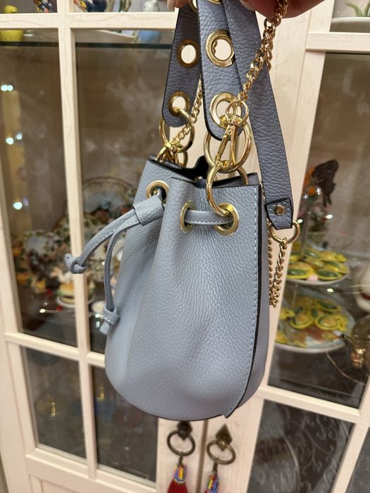 Сумочка из натуральной телячьей кожи. Новая . Италия .