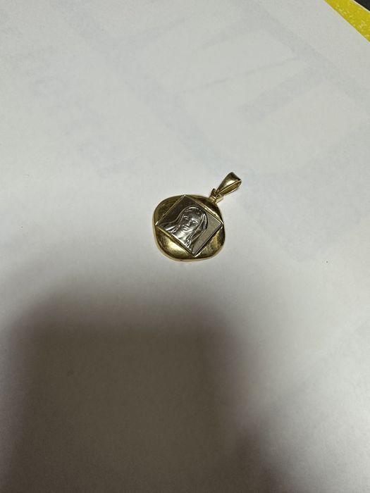 Pandantiv Maica Domnului aur 18k 750