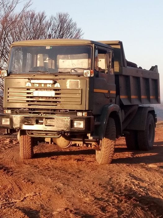 Vând camion basculabil (autobasculanta) astra iveco 4x4 cu echipament