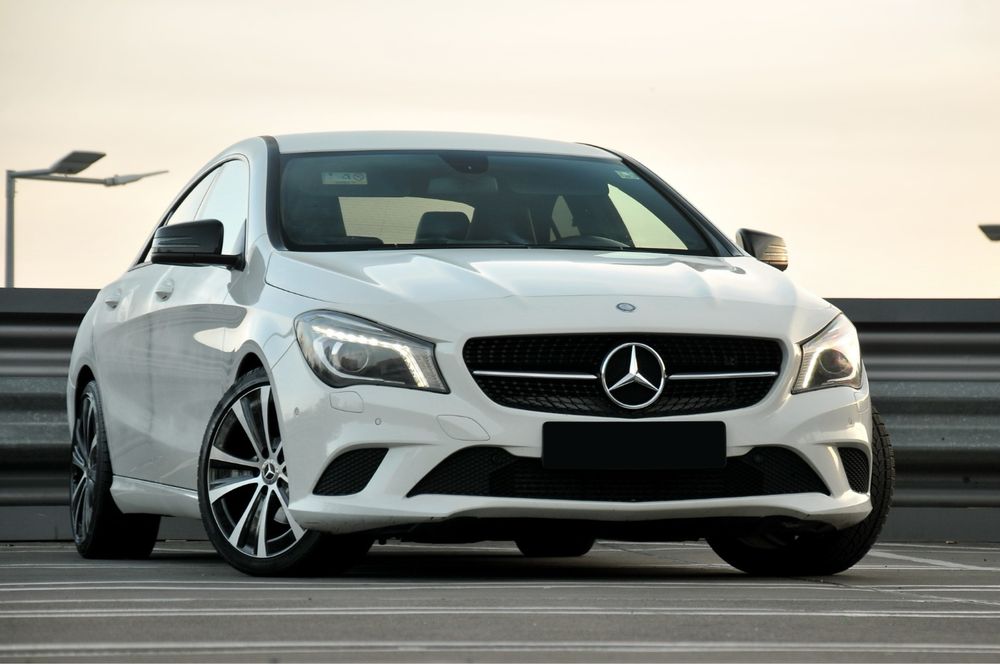 Mercedes Benz CLA 220d 170cp 2015 Automat/Led/IncalzireScaune/Clima !