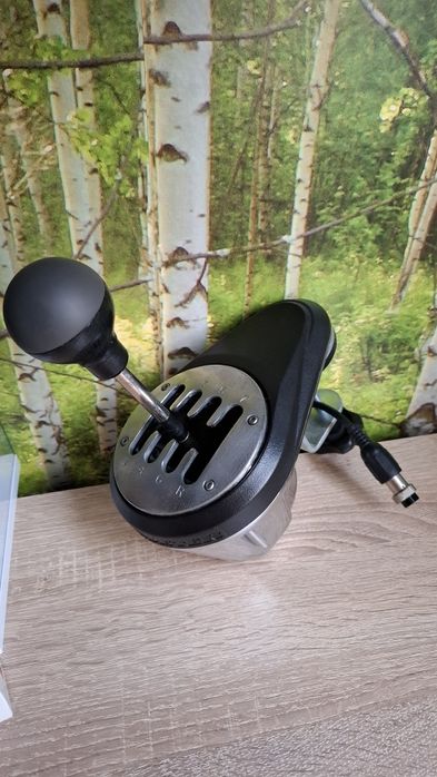 Schimbator de gaming Thrustmaster TH8A