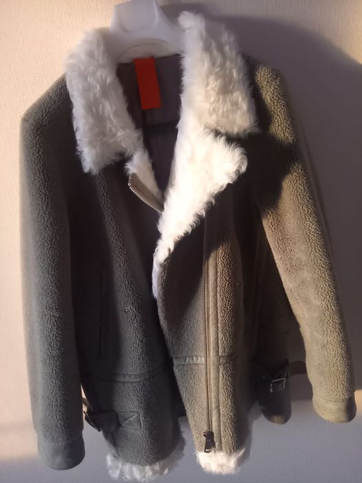 Продам женскую дублёнку новый