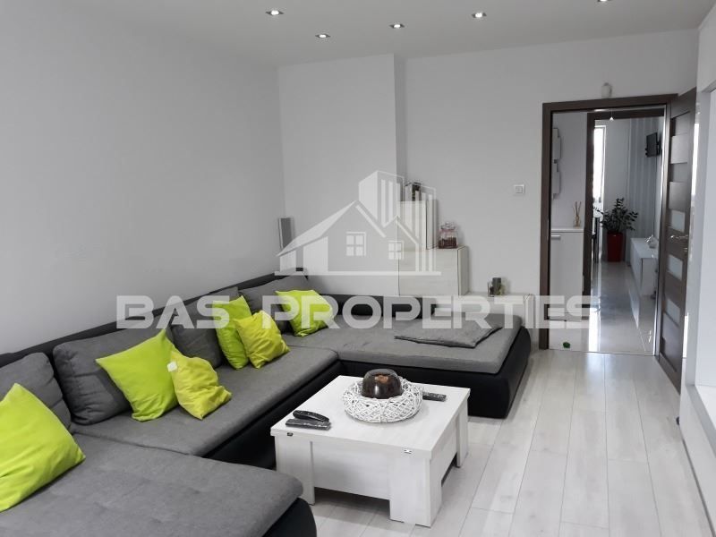 3-стаен в София-Красна поляна 3 площ 90