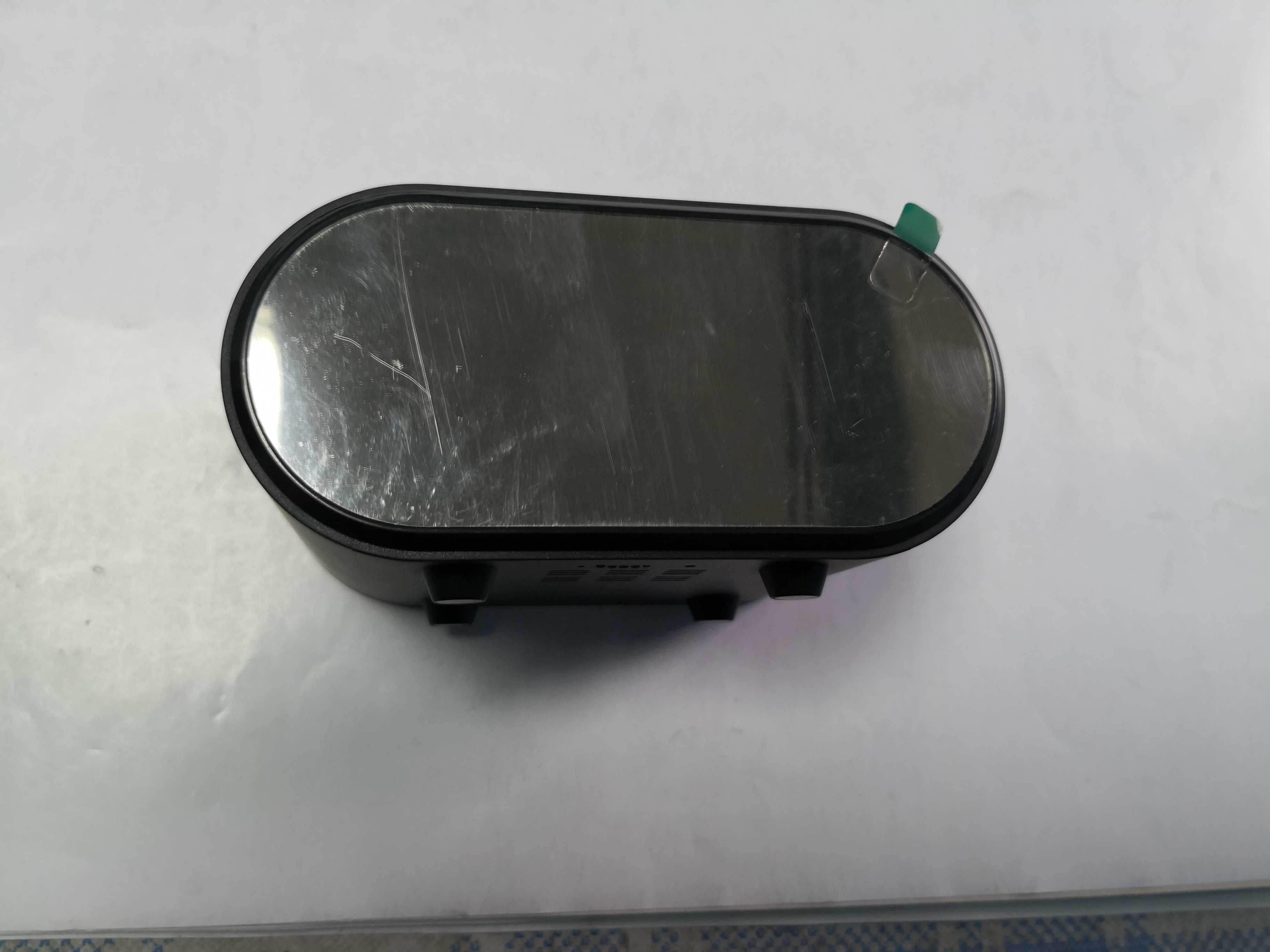 Incarcator de telefon wireless cu ceas