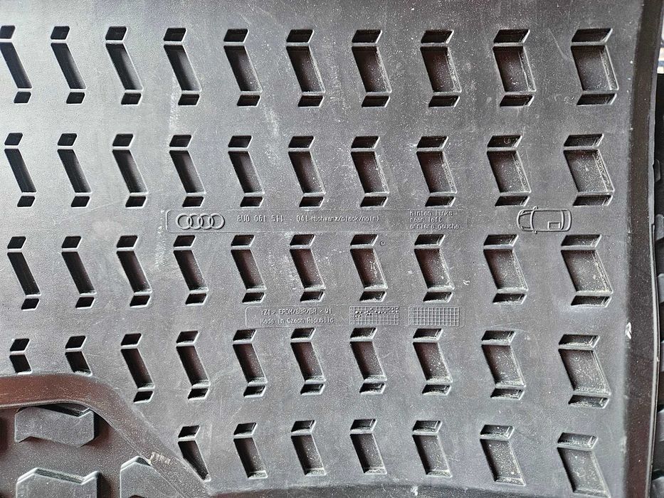 Set Covorase Originale Audi Q3