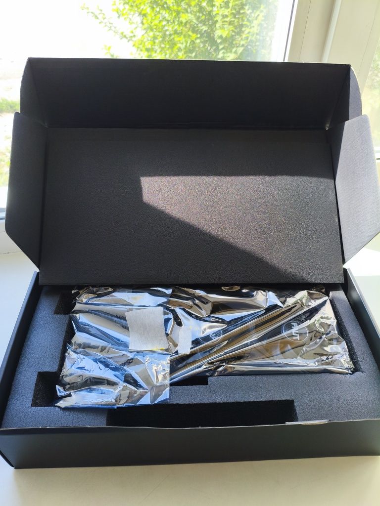 Продам видеокарту RTX 4070 GDDR6X 12gb