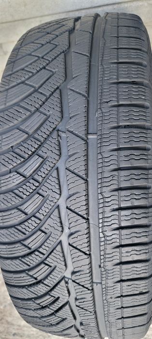 Una bucata  iarna 225 45 18, 235 55 17 pirelli,235 60 18 continental