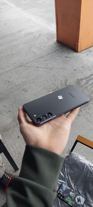 Samsung galaxy s22 plus