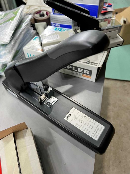 Capsator 240 coli STD HS-3000 Extra Heavy Duty profesional