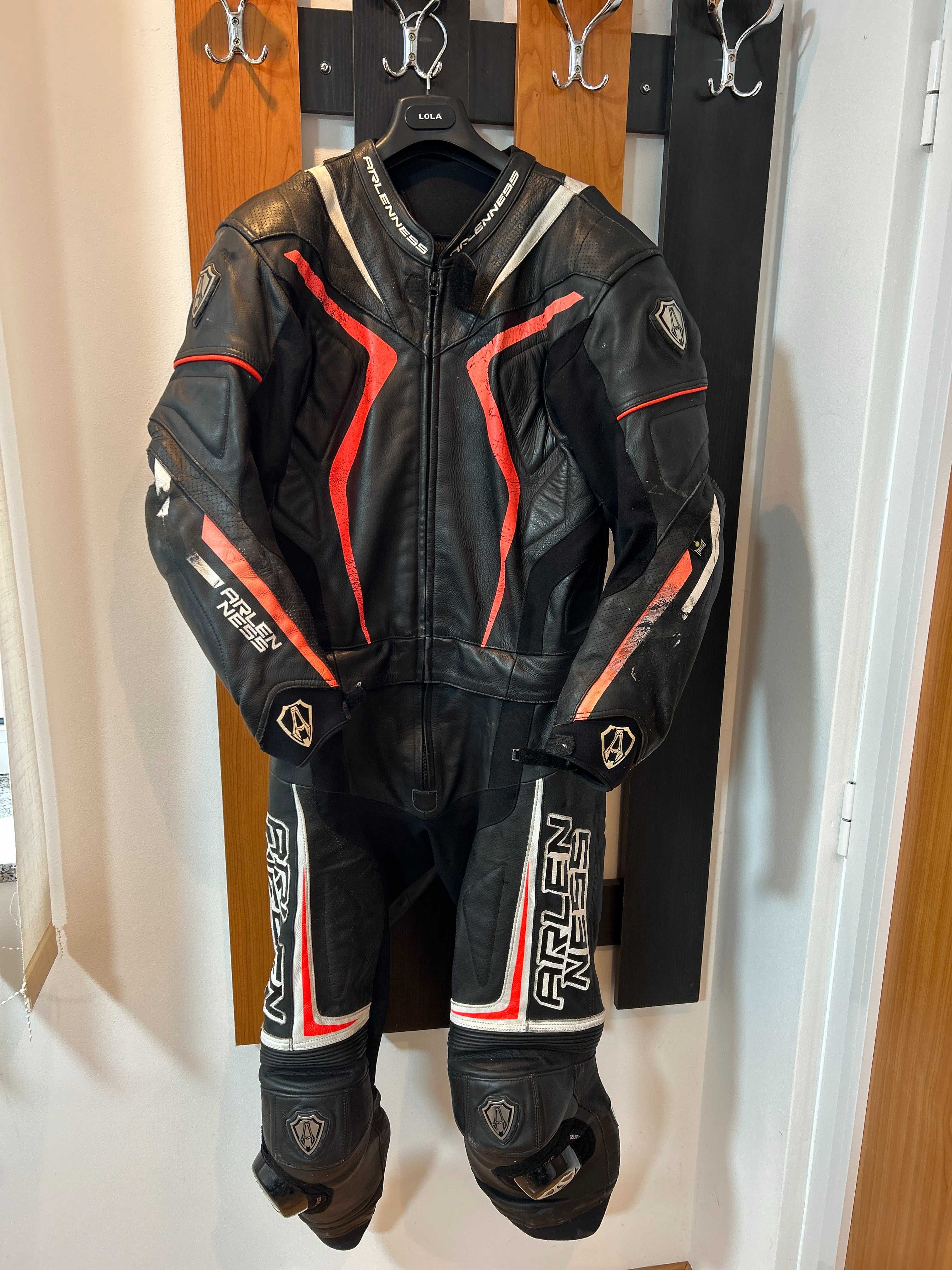Combinezon Arlen Ness