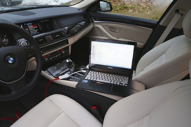 Codari BMW | Activare CarPlay BMW | Update harti BMW |Activare functii