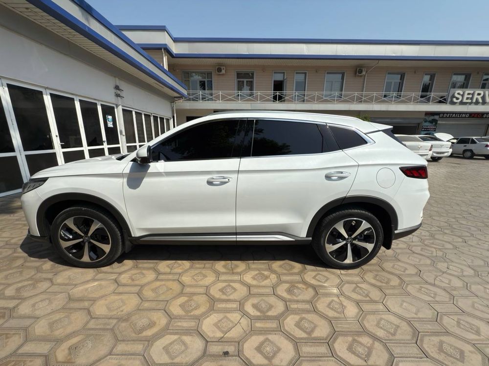 Byd song plus flagship 2023  Пробег: 35000км