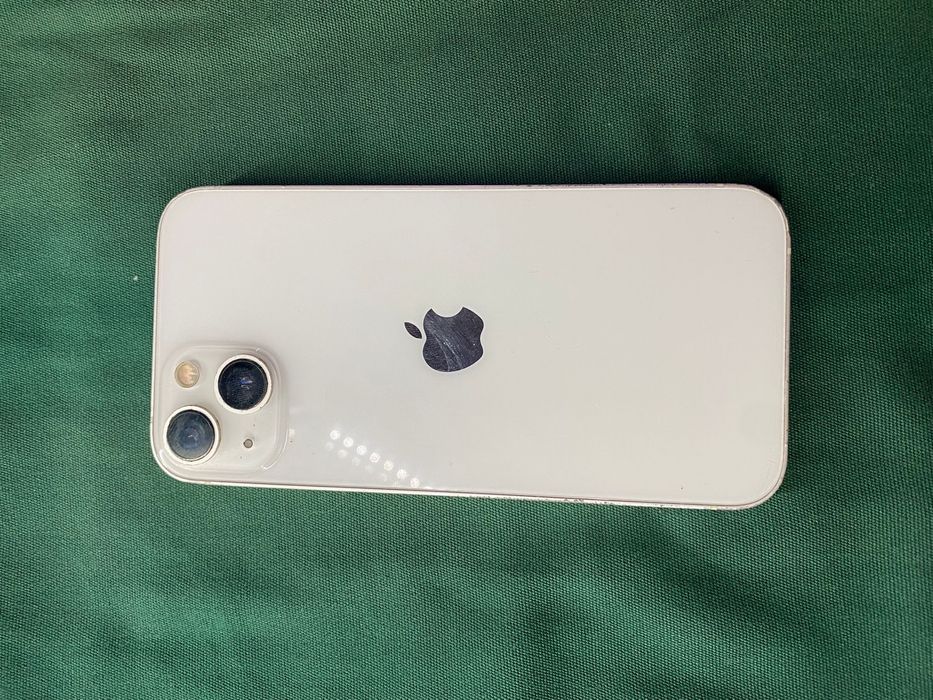 Vand iphone 13 in stare buna