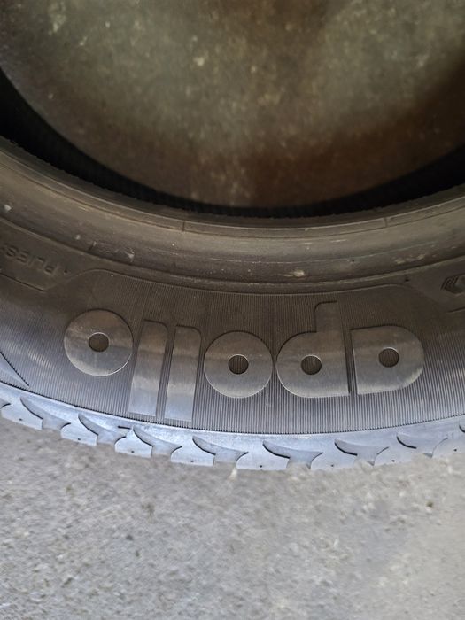 2 anvelope 195 55 R 15 Apollo iarna