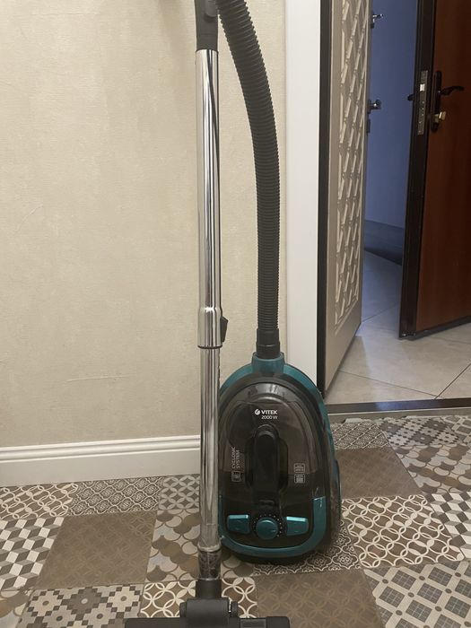 Продам пылесос Vitek