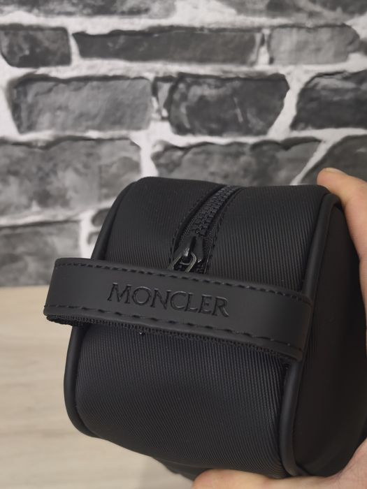 Чанта тип несесер