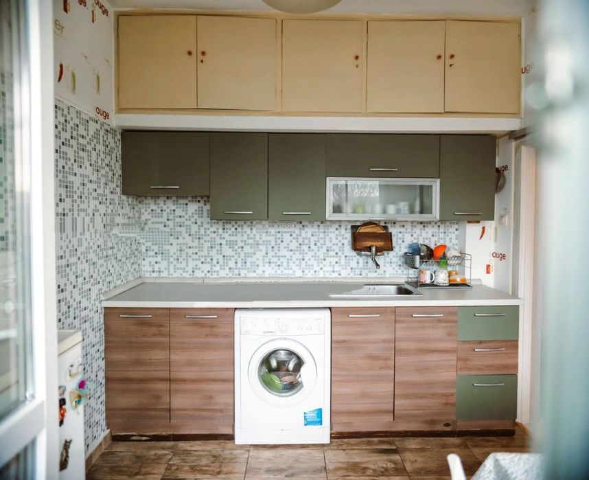 Дава се под наем Тристаен апартамент в София, Център - 90 кв.м за 650 € - Снимка #1