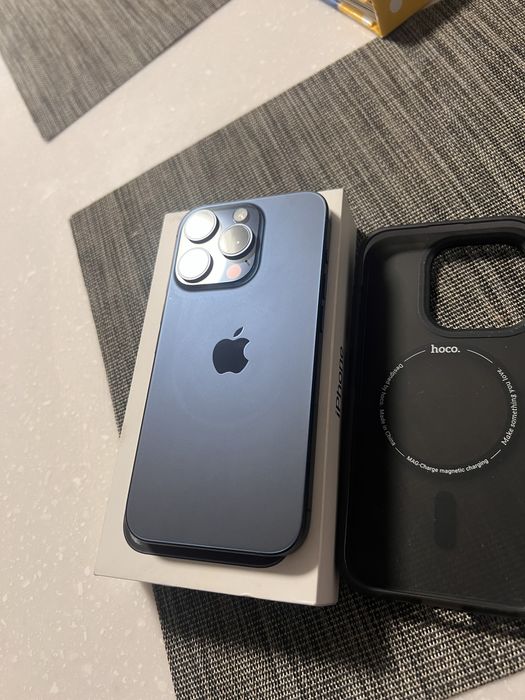 Продам iPhone 15 Pro 512G