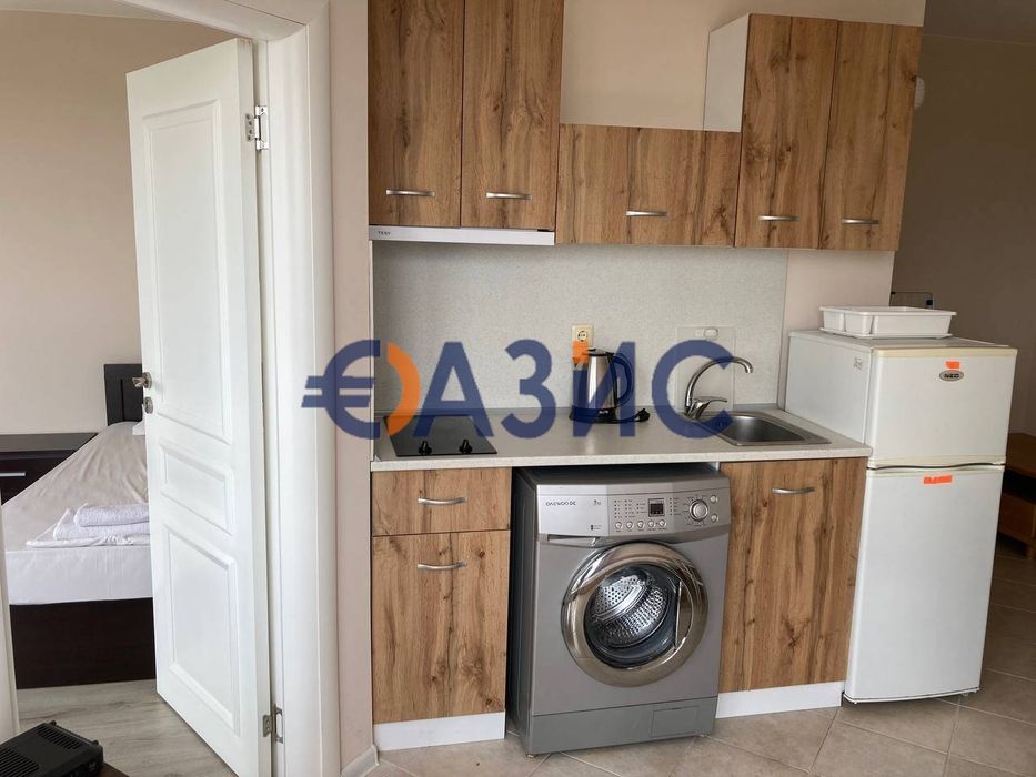 Продава се Двустаен апартамент в к.к. Слънчев бряг - 57 кв.м за 1158 €/кв.м - Снимка #3