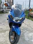 Vând motocicleta