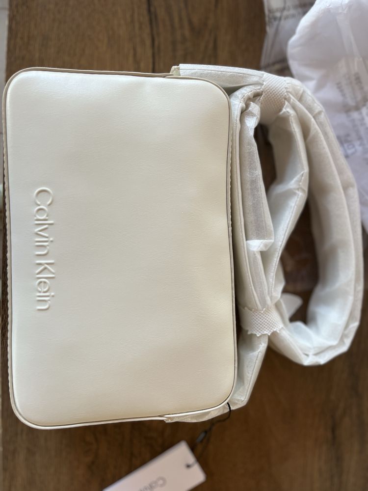 Чанта Calvin Klein