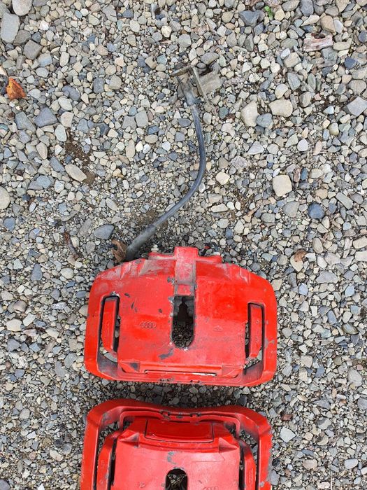 Etrier stanga dreapta fata audi a8 d3 4e