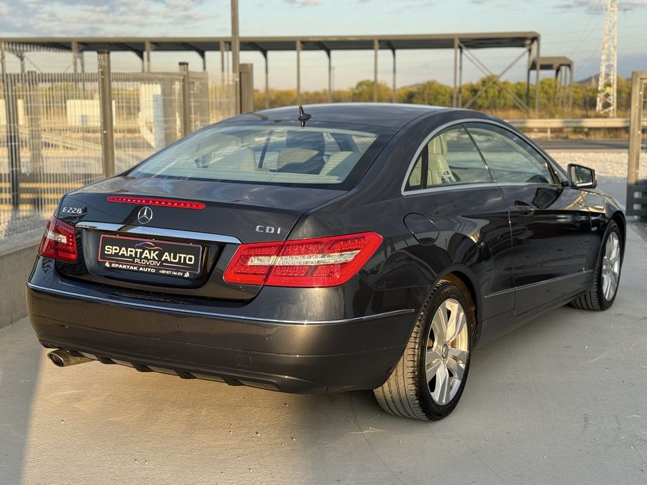 Mercedes-Benz E 220 CDI* 2012г* Автоматик* 147.000КМ* НОВА*