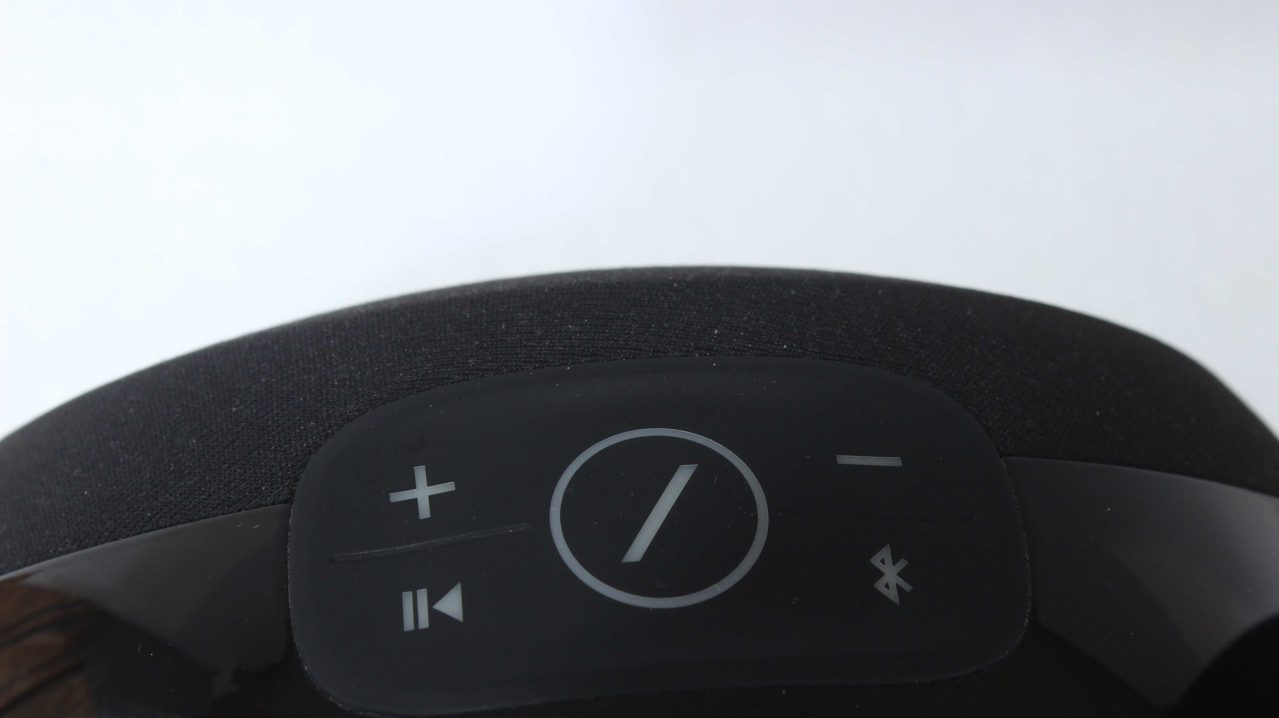 Boxa Harman Kardon,Aux,Bluetooth(Omni 10,Onyx Studio 4).