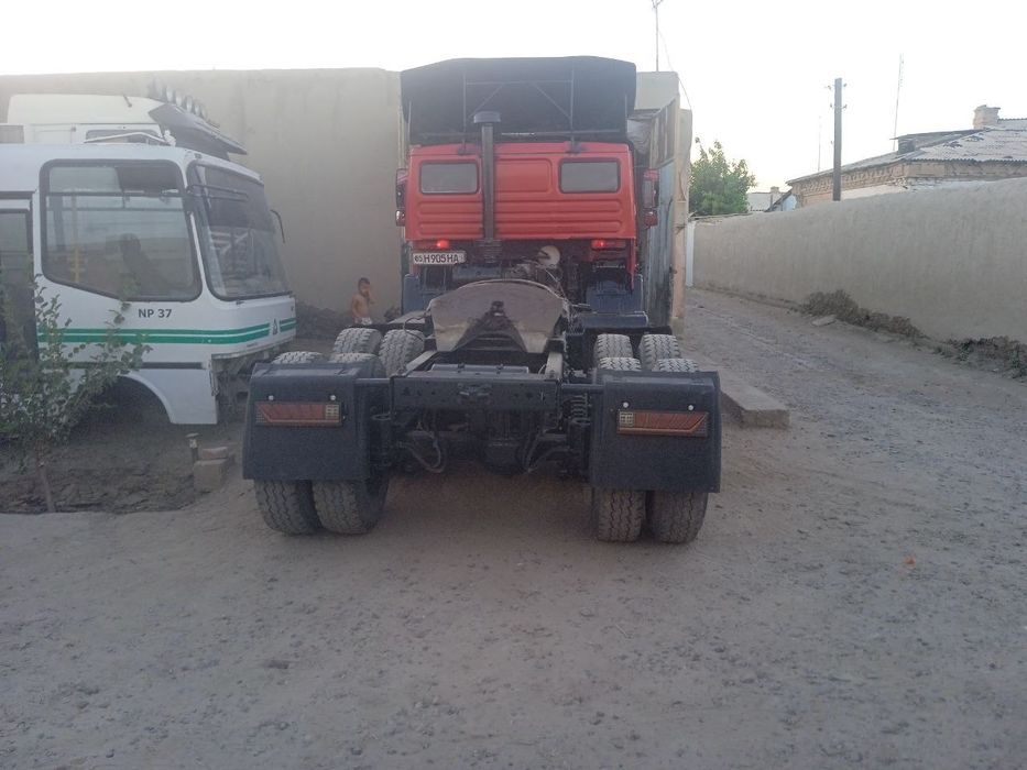 Камаз тягач сотилади