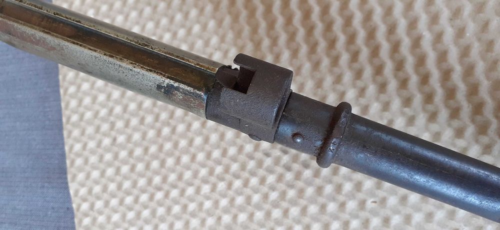 Baioneta lebel cu garda