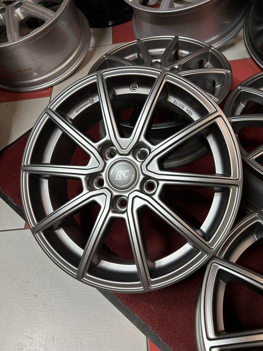 16 цола 5х112 Audi A3 Golf 5 Touaran Caddy T4 Mercedes Vito Seat Altea