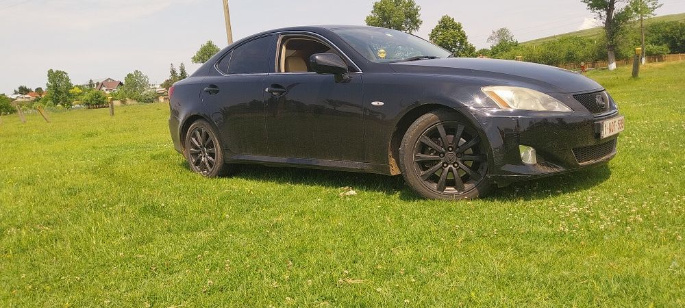 Vind lexus is250 benzina v6 208