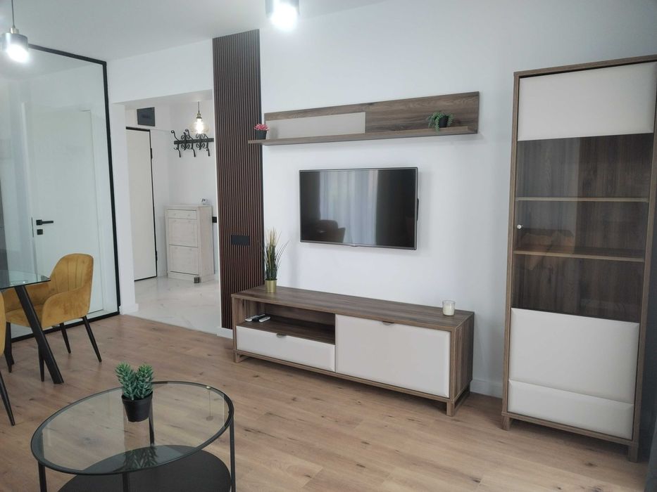 Apartament 2 camere premium curte piscina Astorium Garden