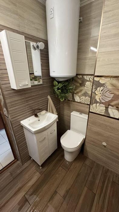 Дава се под наем Многостаен апартамент в Бургас, Възраждане - 100 кв.м за 612 € - Снимка #5