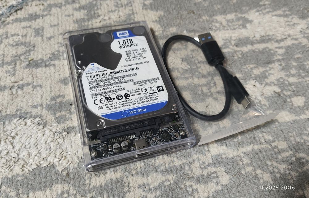 Внешний жесткий диск WD 1000GB