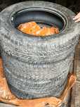 Продам комплект зимней резины б/у (липучка) размер 185/65R14
