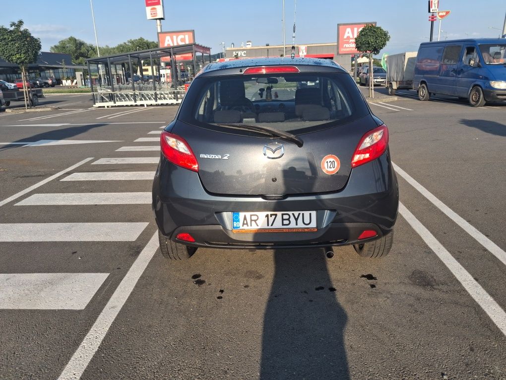 Mazda 2 anulu fabricație 2011