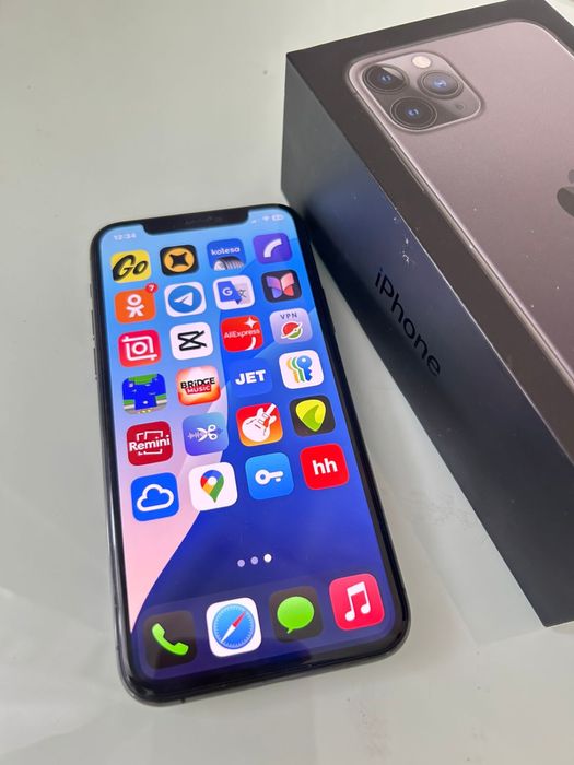 Айфон 11 про (64)