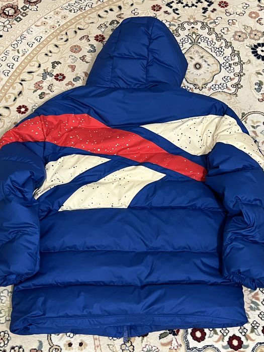 Reebok Пуховик VECTOR Перейти › LONG DOWN JACKET