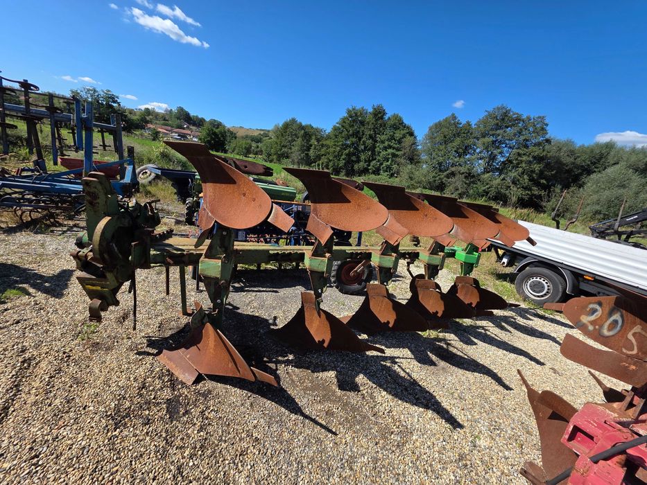 Plug 5 brazde reversibil hidraulic Gassner 5 trupițe plug 5 cormane