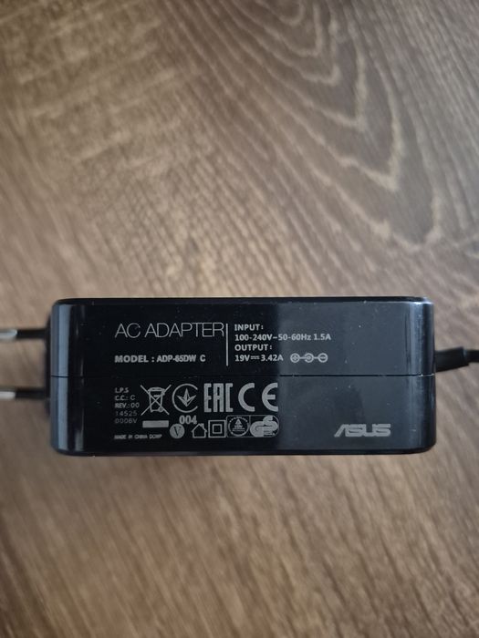 Vând laptop asus sau schimb