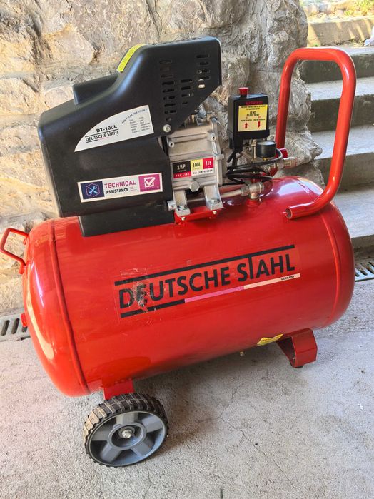 Compresor aer 100L 2CP 220V debit 206 lmin