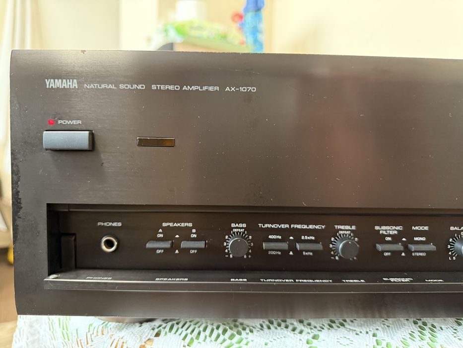 Yamaha AX-1070 Топ