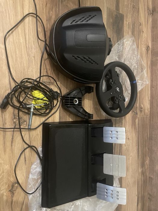 ThrustMaster T300RS/PS3,PS4 - конзола с волан и педали