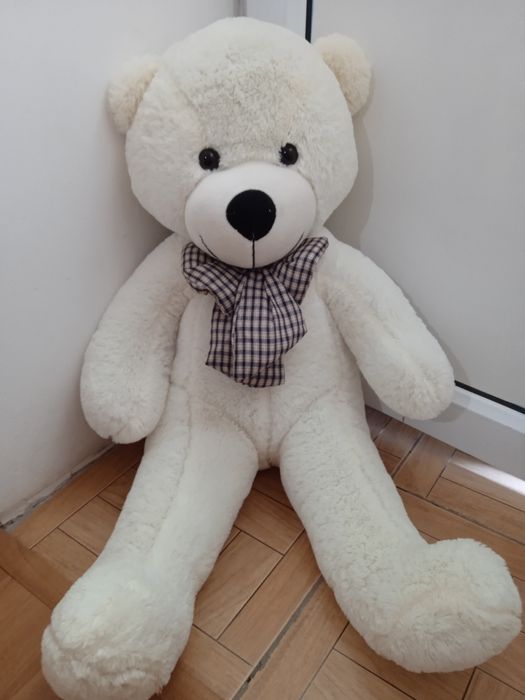 Плюшевая мишка белого цвета с гарантией