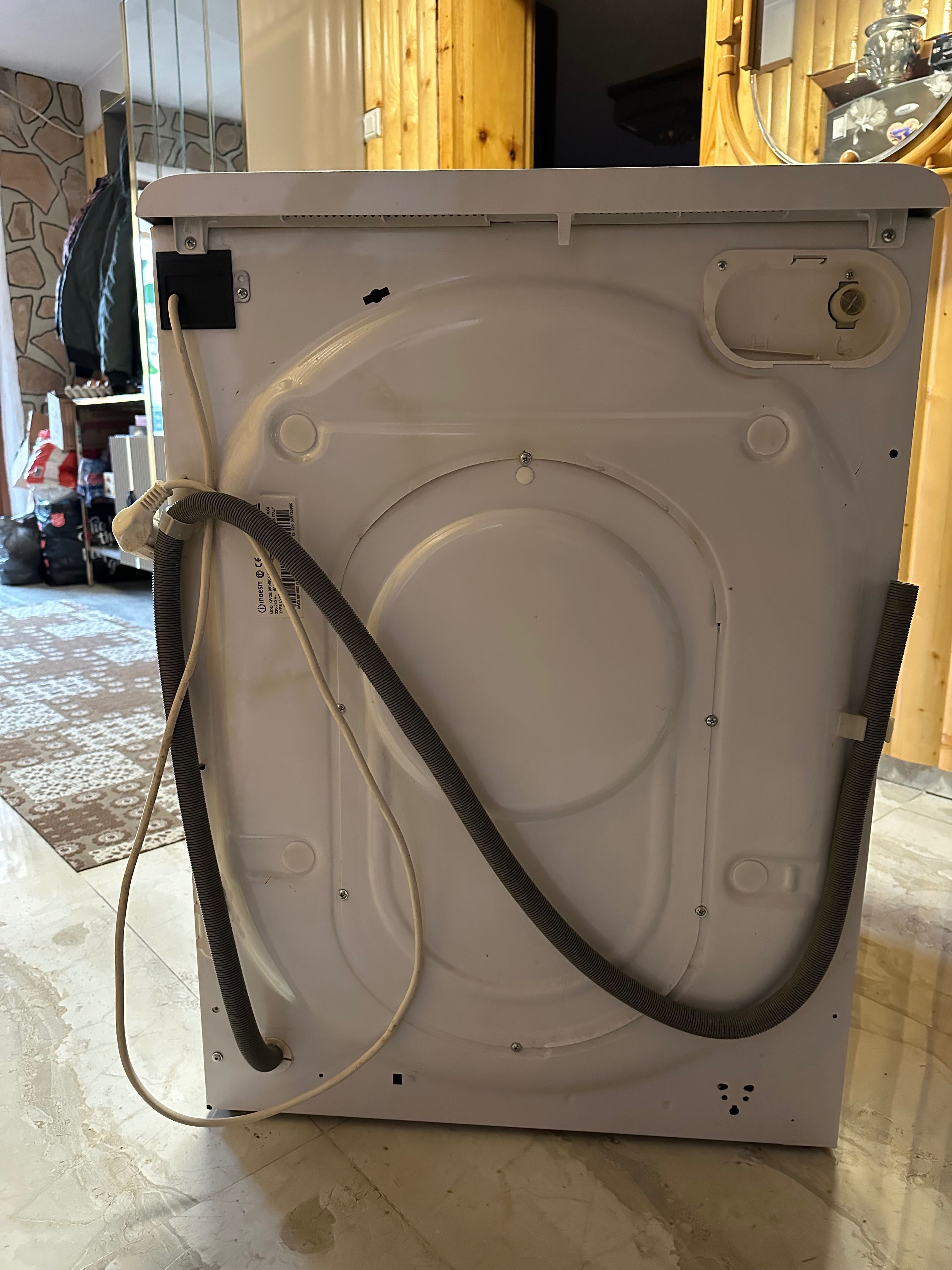 Indesit innex- пералня