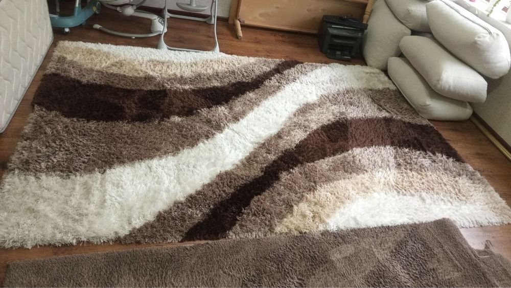 Продается ковер в отличном состоянии