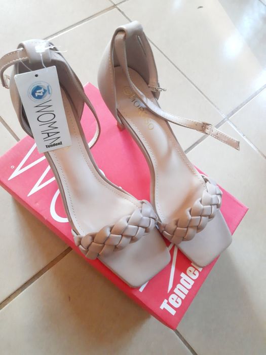 Летни сандали от Tendenz